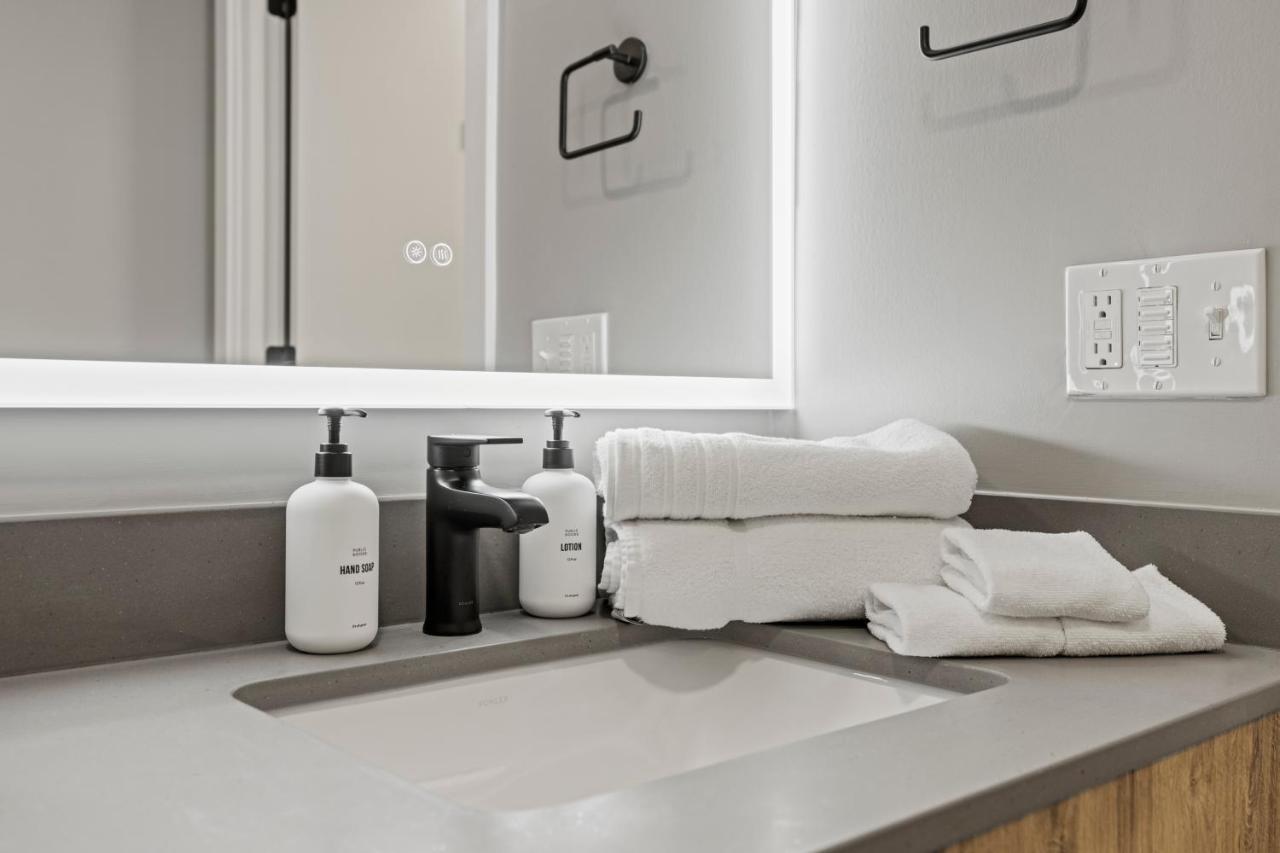Apartment Coda On Half, A Placemakr Experience - Navy Yard *