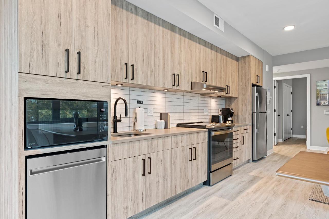 Coda On Half, A Placemakr Experience - Navy Yard Apartment *
