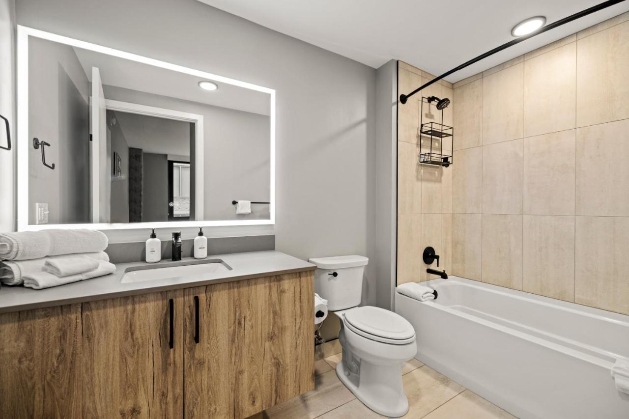 Coda On Half, A Placemakr Experience - Navy Yard Apartment *