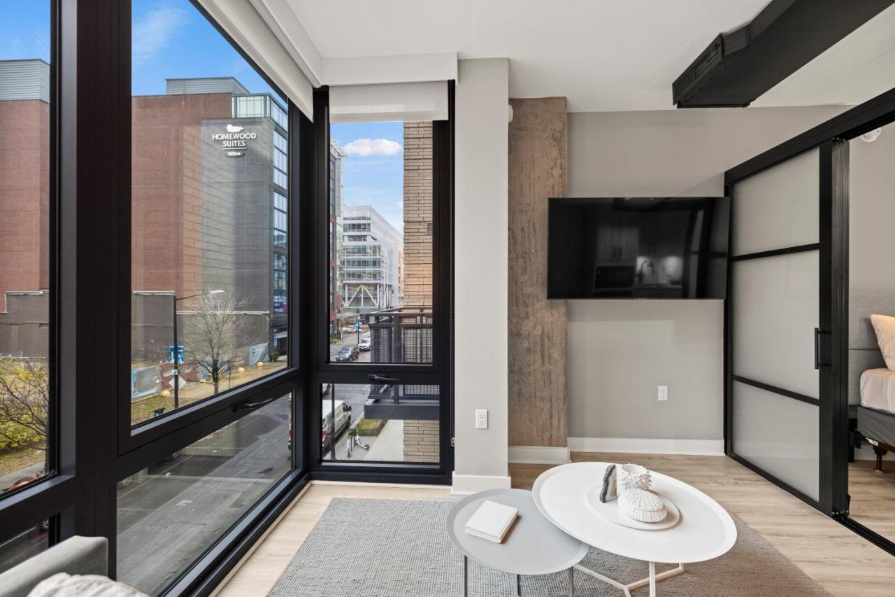 Apartment Coda On Half, A Placemakr Experience - Navy Yard *