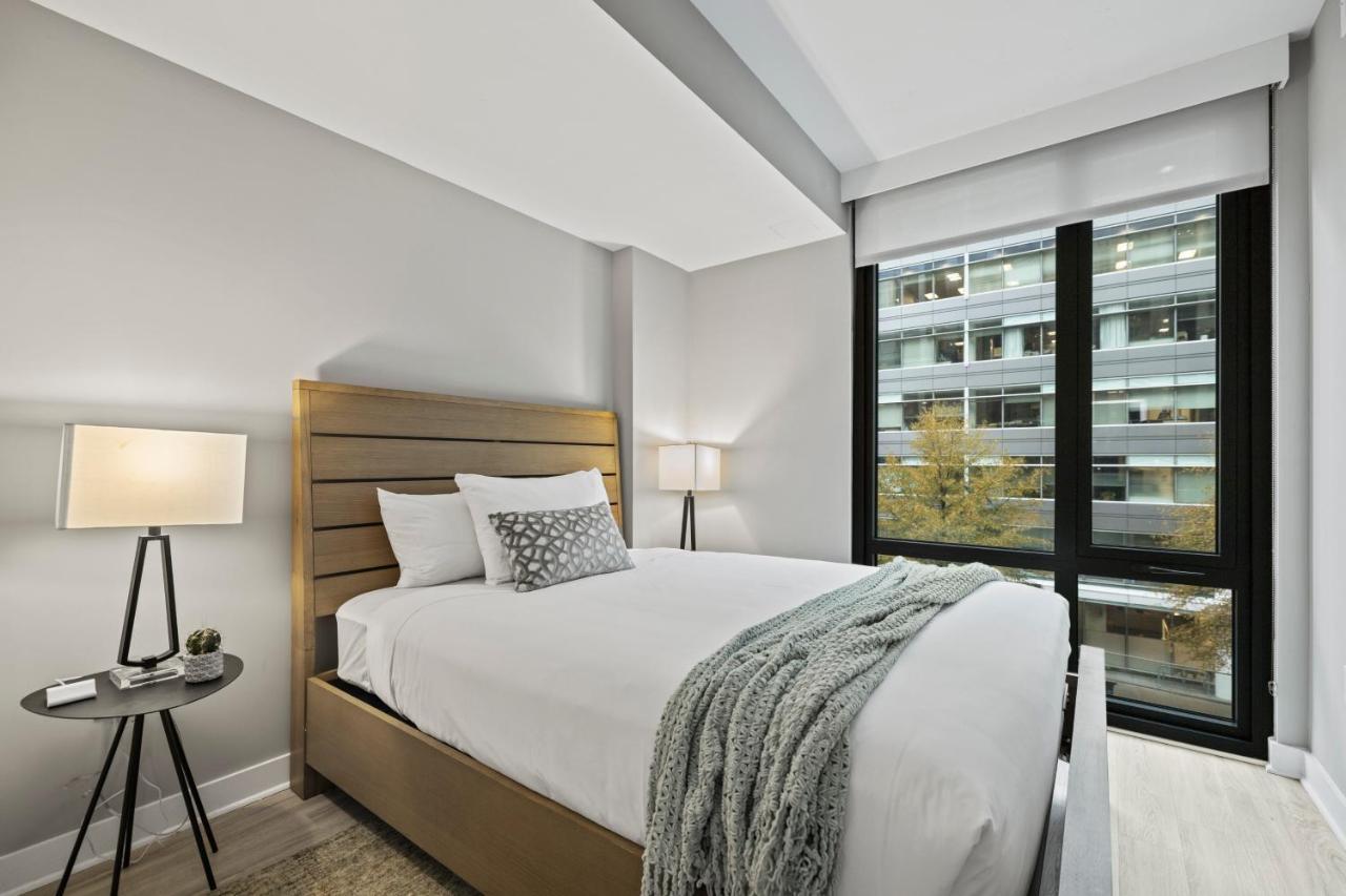 Coda On Half, A Placemakr Experience - Navy Yard Washington